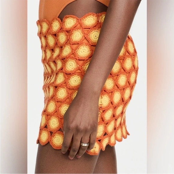 🛍️NWT Simon Miller Wizzy Crochet Orange Yellow Mini Skirt size medium - Picture 3 of 11